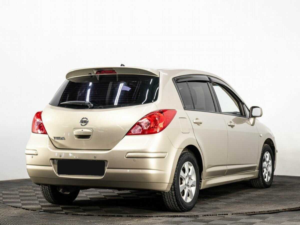 Nissan Tiida с пробегом — 2012 год. Фото: #3