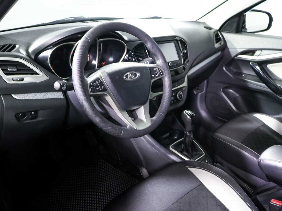 Lada (ВАЗ) Vesta с пробегом — 2019 год. Фото: #11