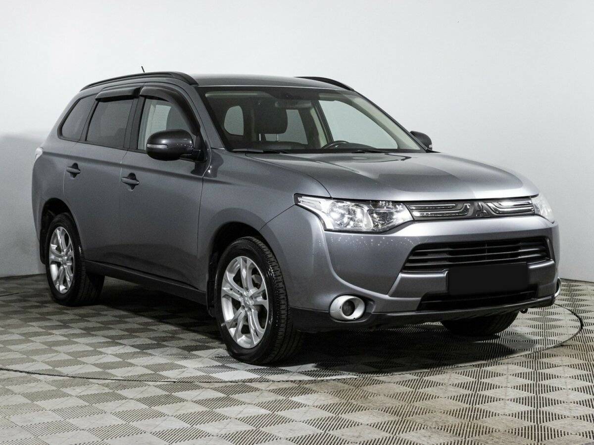 Mitsubishi Outlander с пробегом — 2012 год. Фото: #2