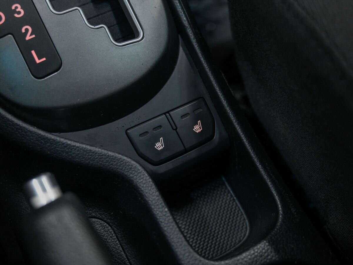 Kia Rio с пробегом — 2017 год. Фото: #20