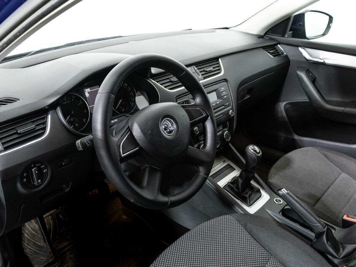 Skoda Octavia с пробегом — 2014 год. Фото: #10