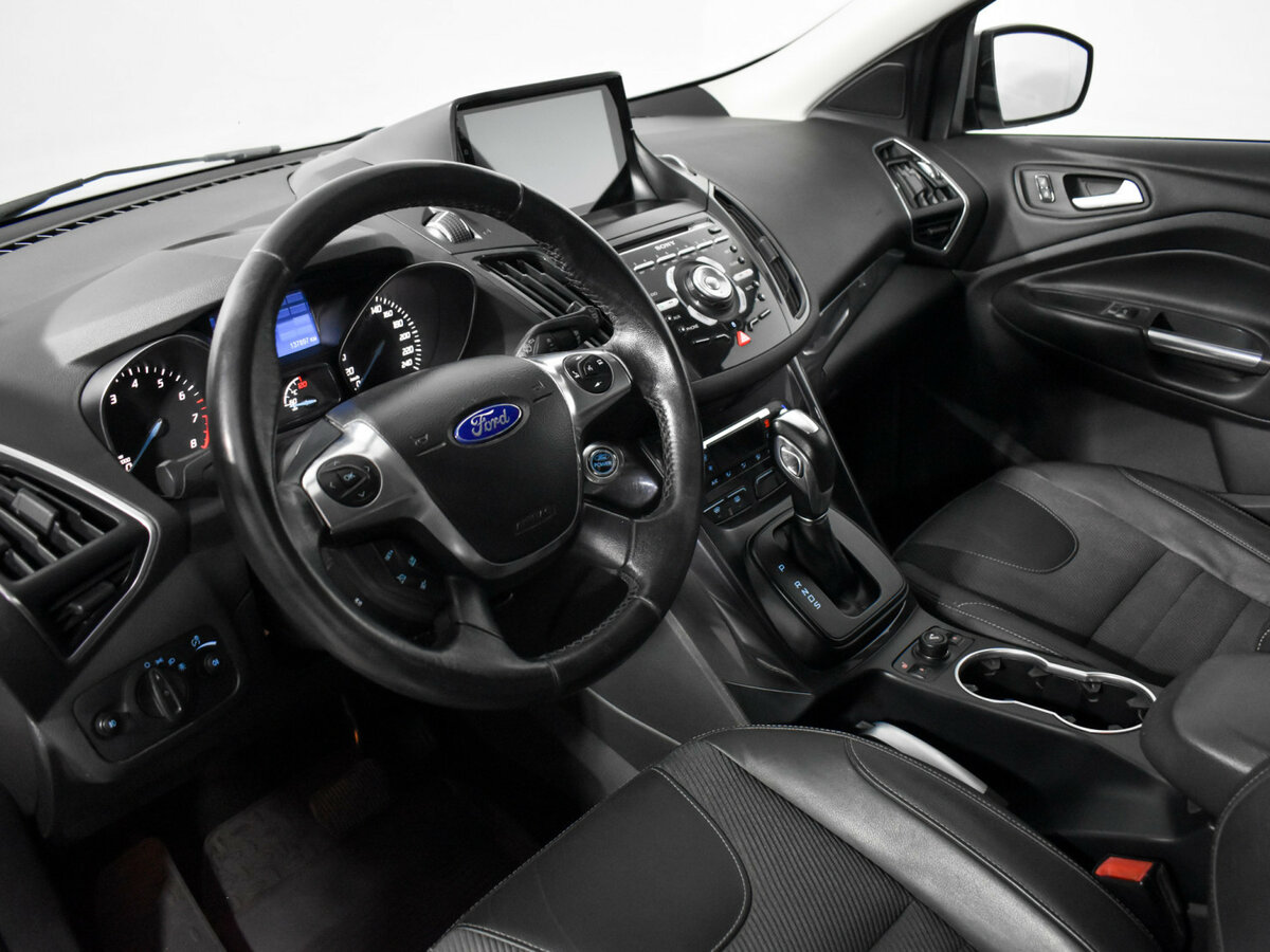 Ford Kuga с пробегом — 2013 год. Фото: #7