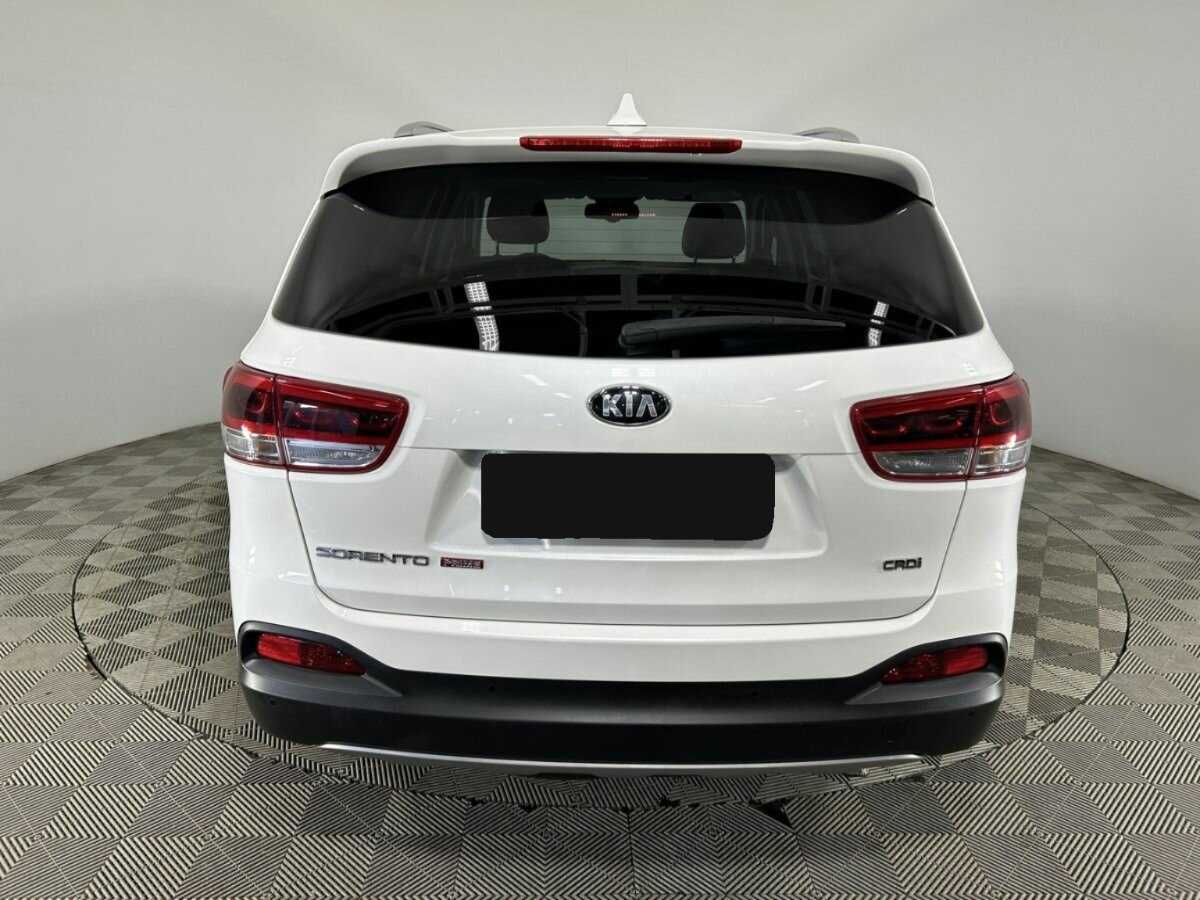 Kia Sorento с пробегом — 2017 год. Фото: #2