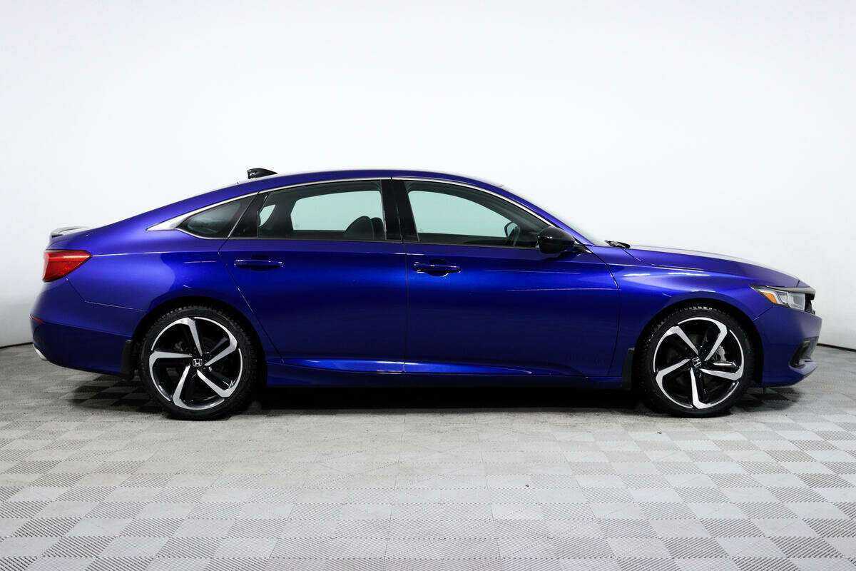 Honda Accord с пробегом — 2022 год. Фото: #3
