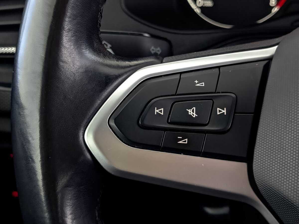 Volkswagen Polo с пробегом — 2020 год. Фото: #26