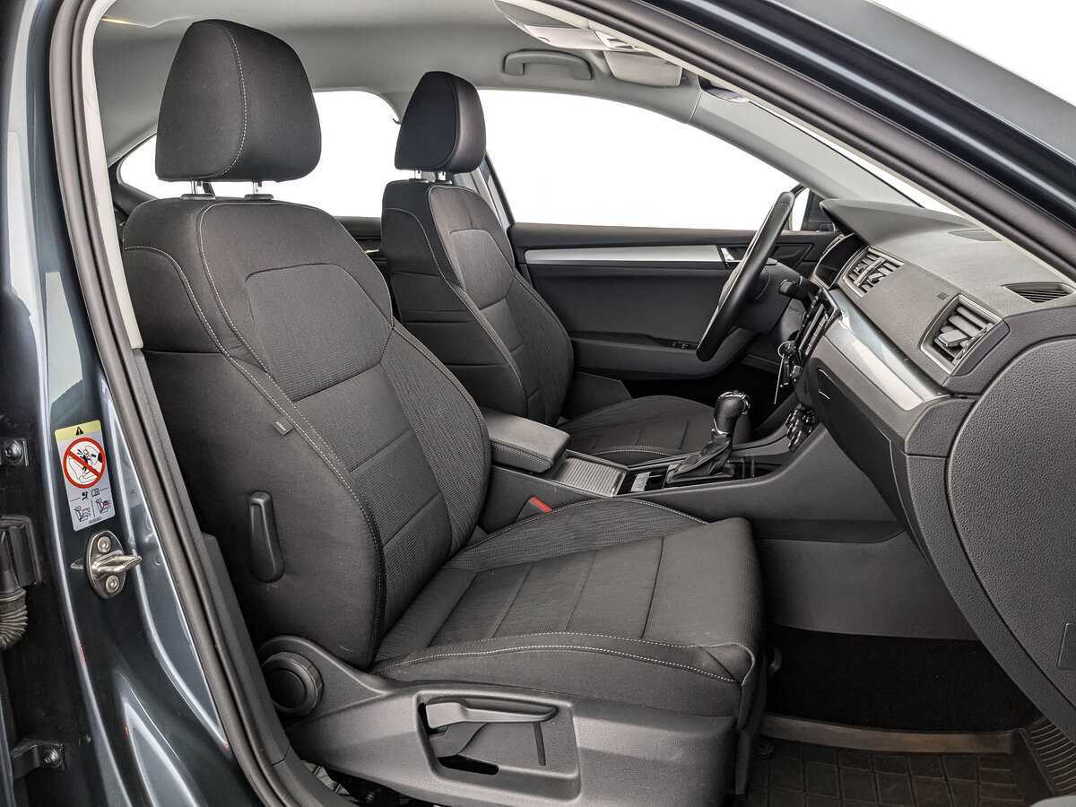 Skoda Superb с пробегом — 2019 год. Фото: #19
