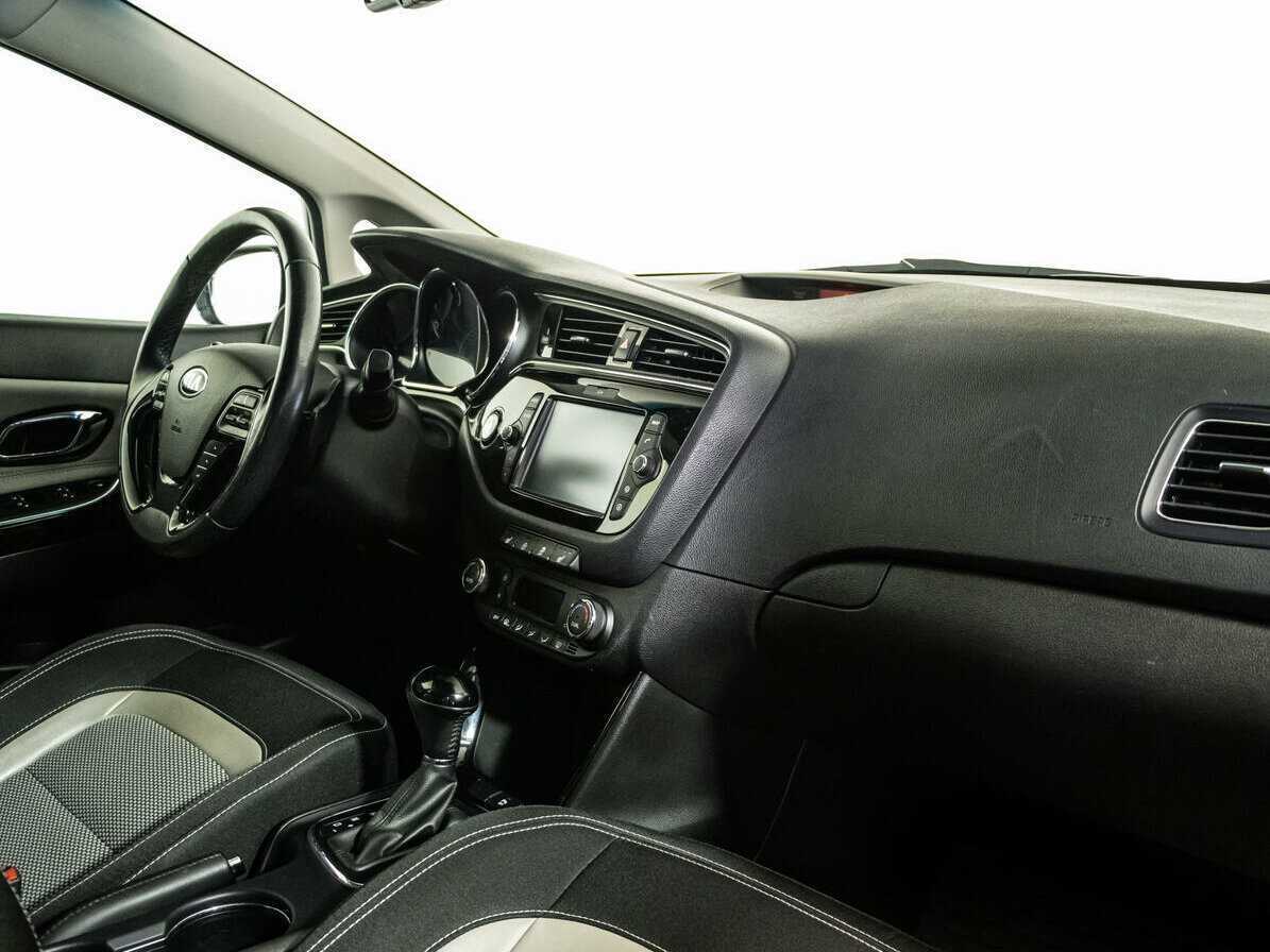 Kia Ceed с пробегом — 2017 год. Фото: #8