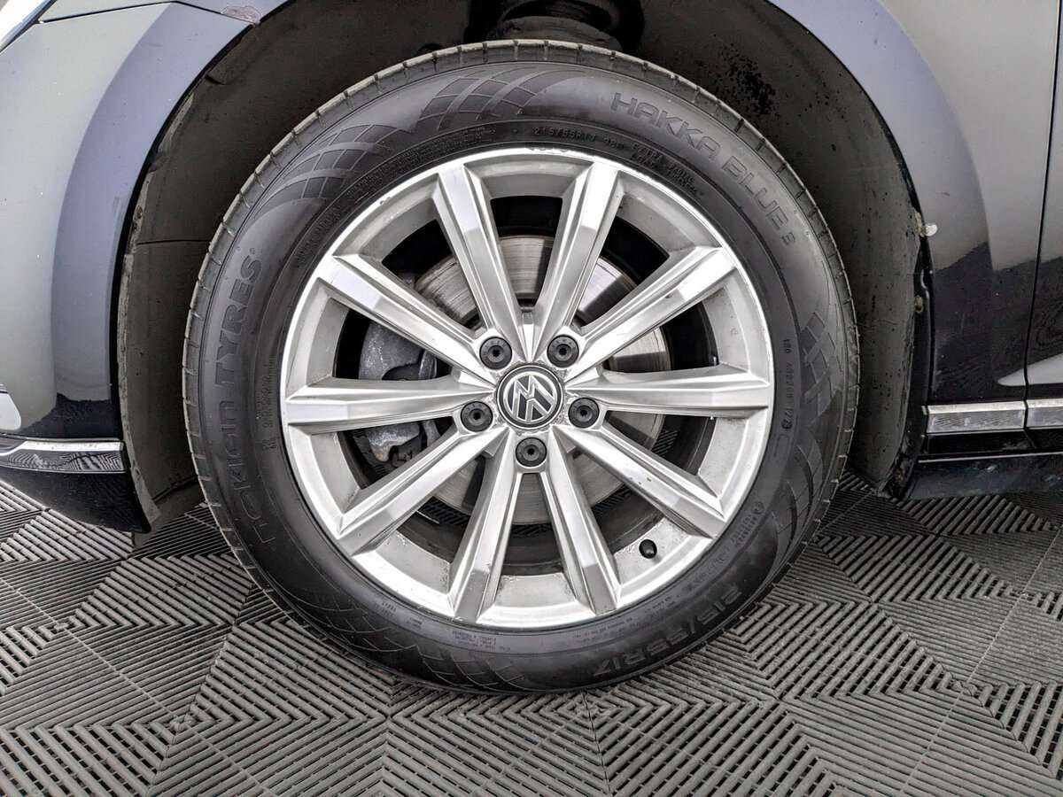 Volkswagen Passat с пробегом — 2017 год. Фото: #17