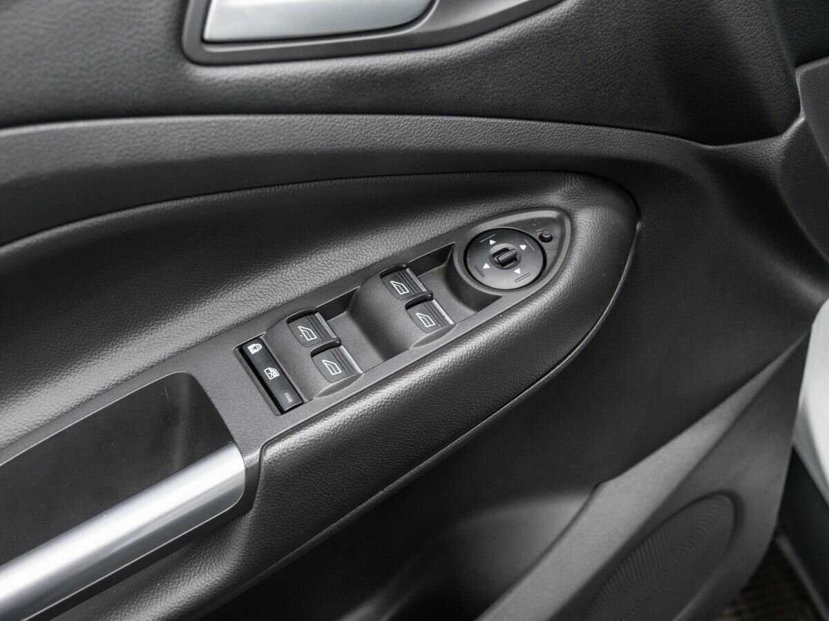 Ford Kuga с пробегом — 2017 год. Фото: #15