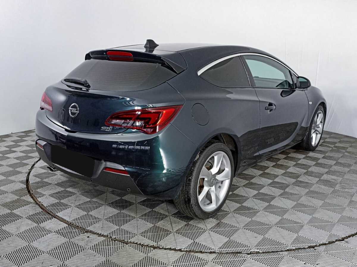 Opel Astra с пробегом — 2014 год. Фото: #4