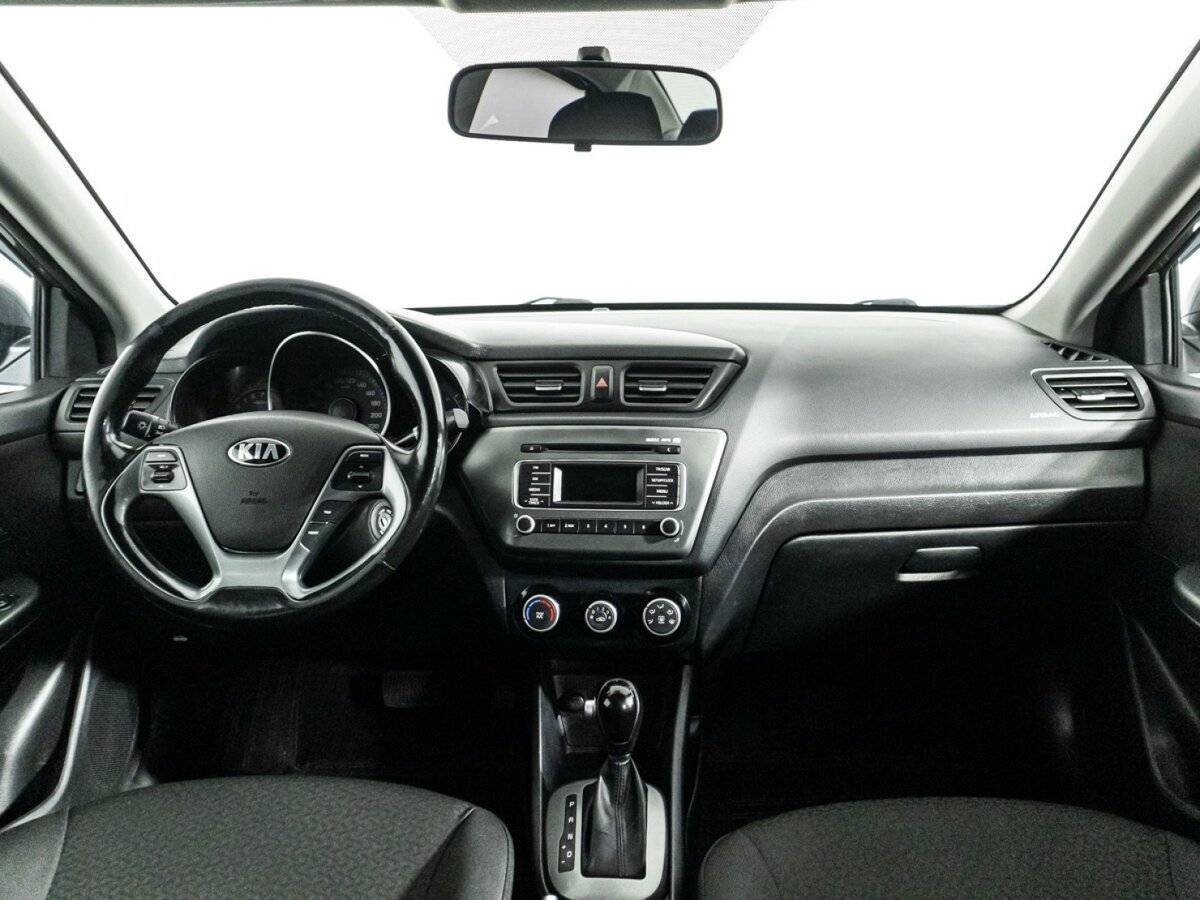 Kia Rio с пробегом — 2017 год. Фото: #12