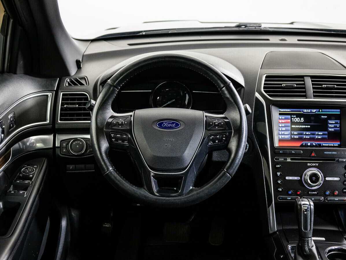 Ford Explorer с пробегом — 2016 год. Фото: #14
