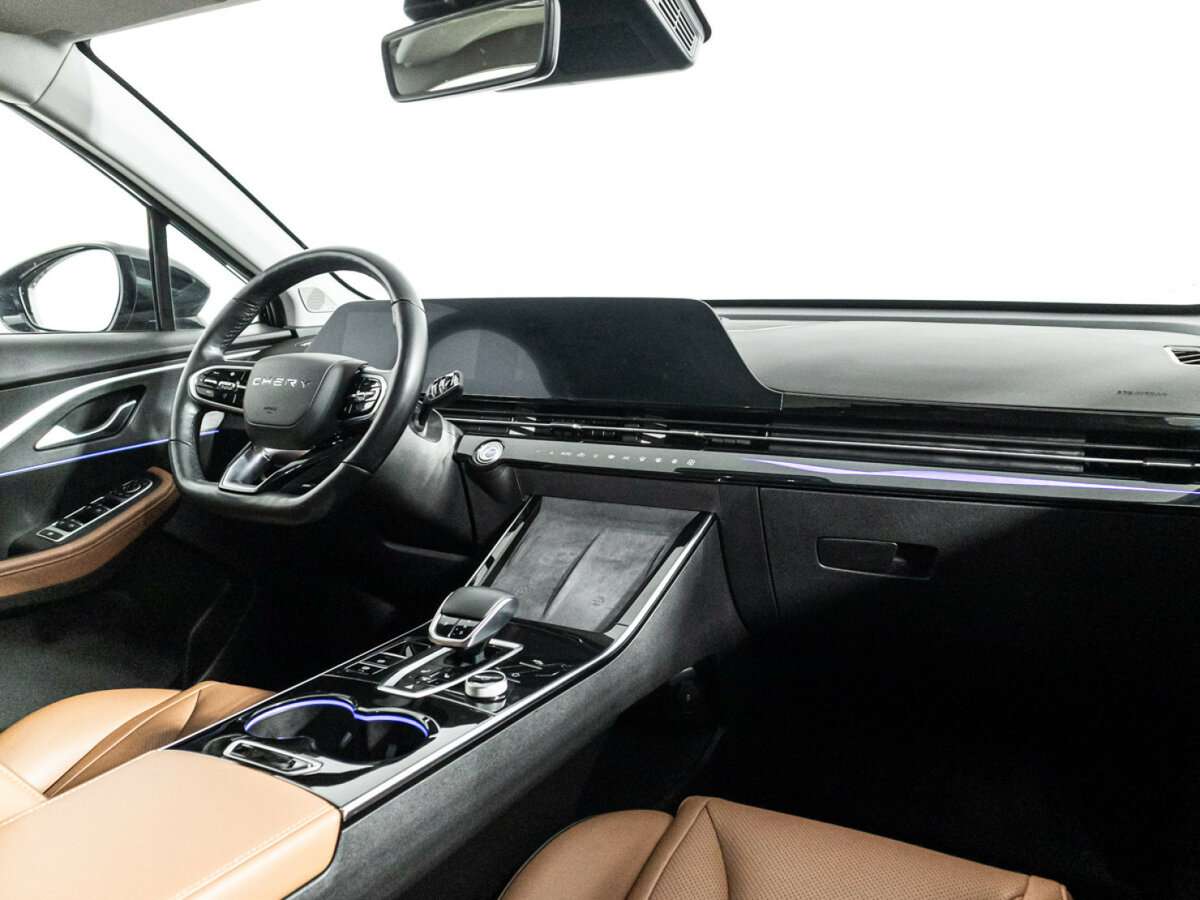 OMODA C5 с пробегом — 2023 год. Фото: #8