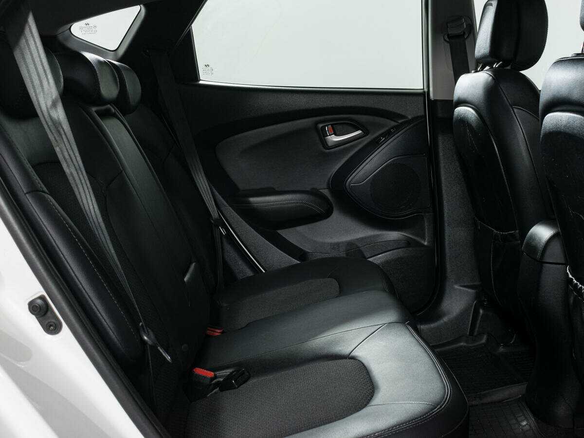 Hyundai ix35 с пробегом — 2012 год. Фото: #11