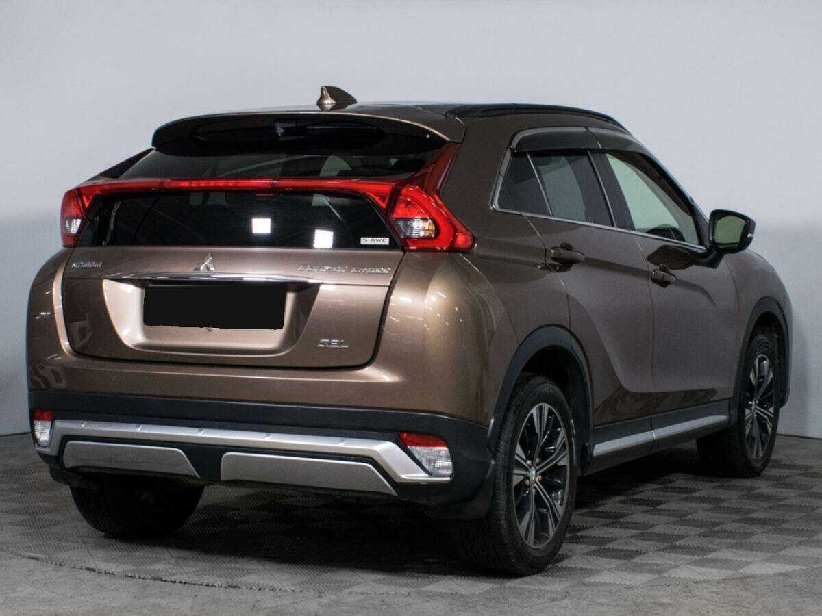 Mitsubishi Eclipse Cross с пробегом — 2018 год. Фото: #4