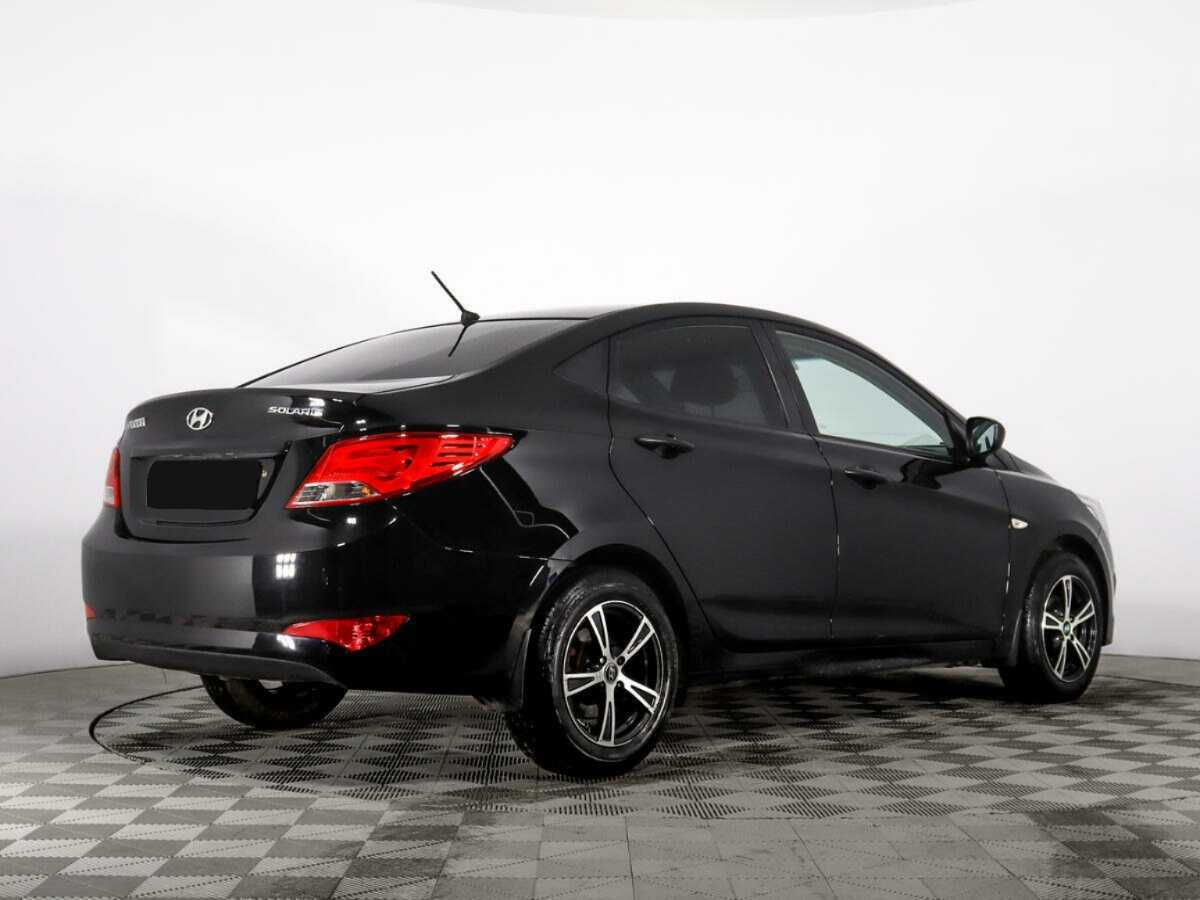 Hyundai Solaris с пробегом — 2014 год. Фото: #3