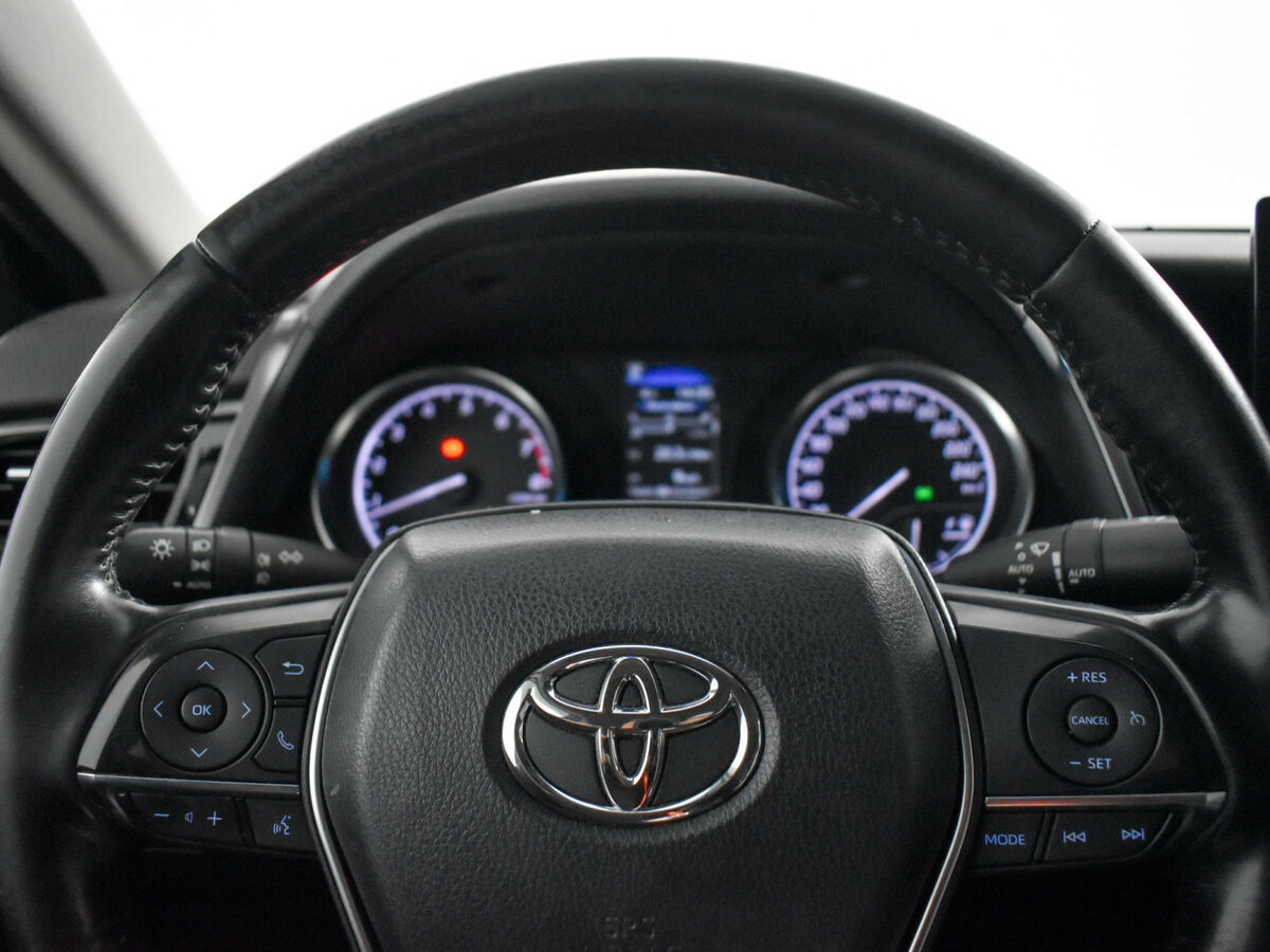 Toyota Camry с пробегом — 2022 год. Фото: #18