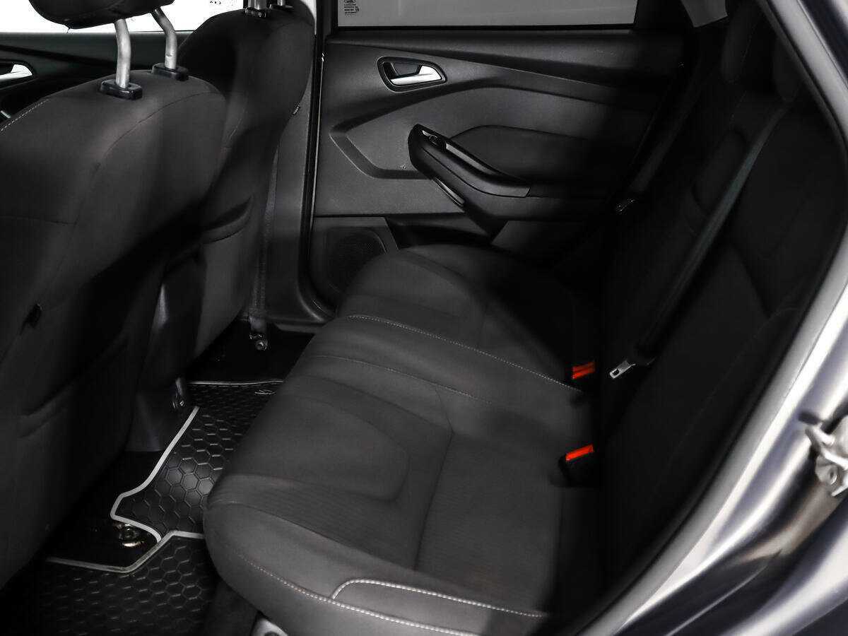 Ford Focus с пробегом — 2013 год. Фото: #10