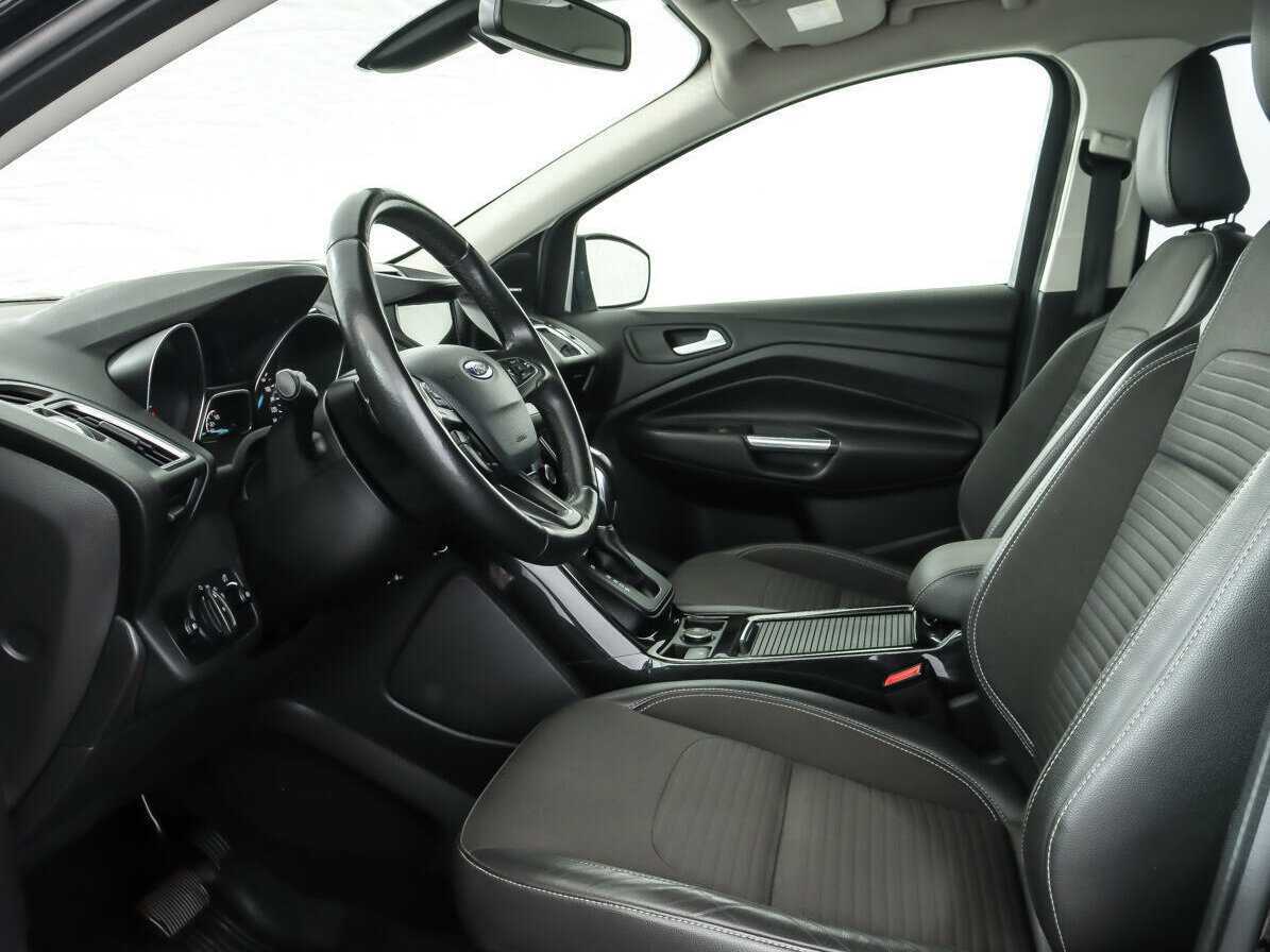 Ford Kuga с пробегом — 2017 год. Фото: #9