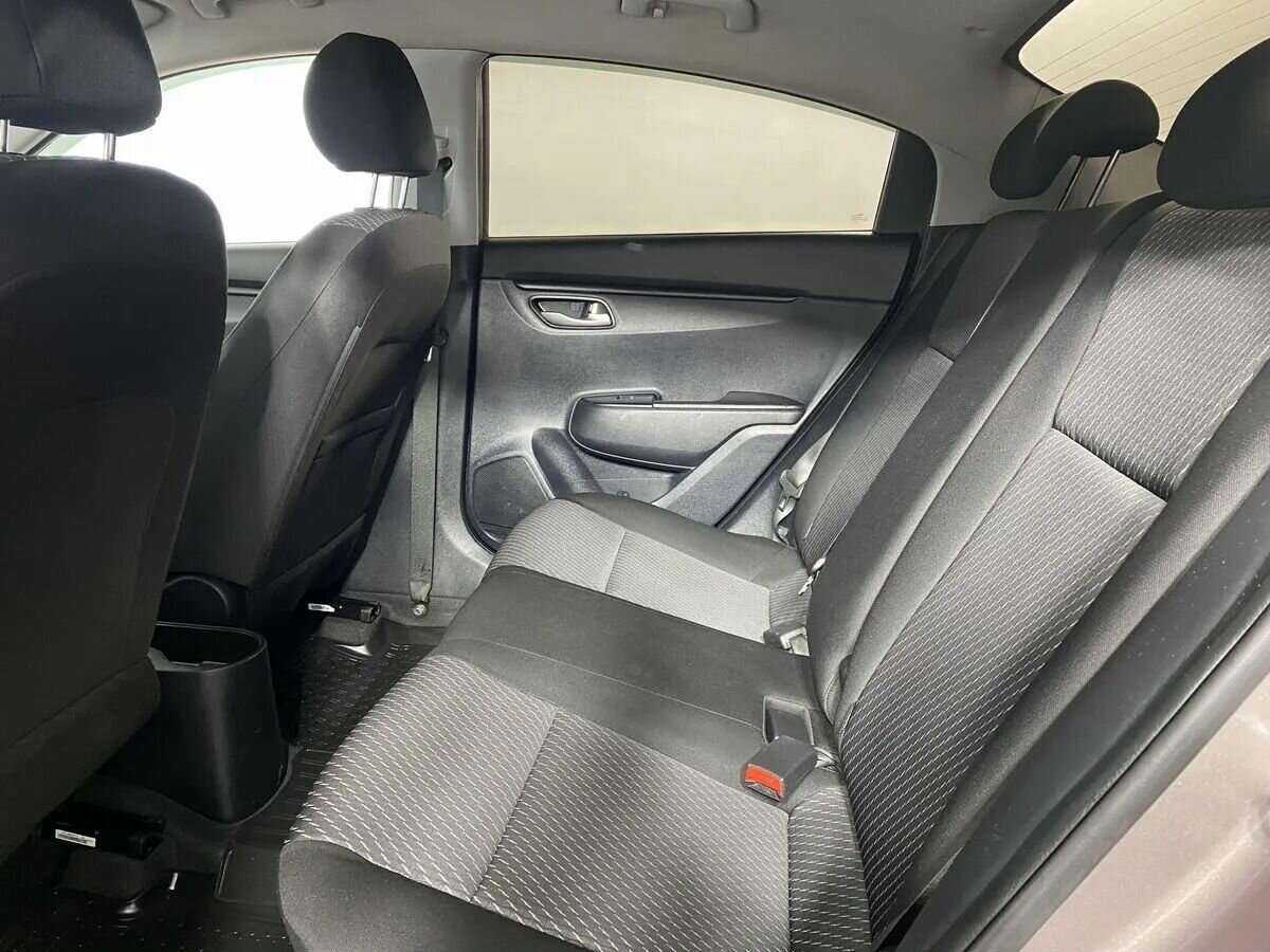 Kia Rio с пробегом — 2018 год. Фото: #8