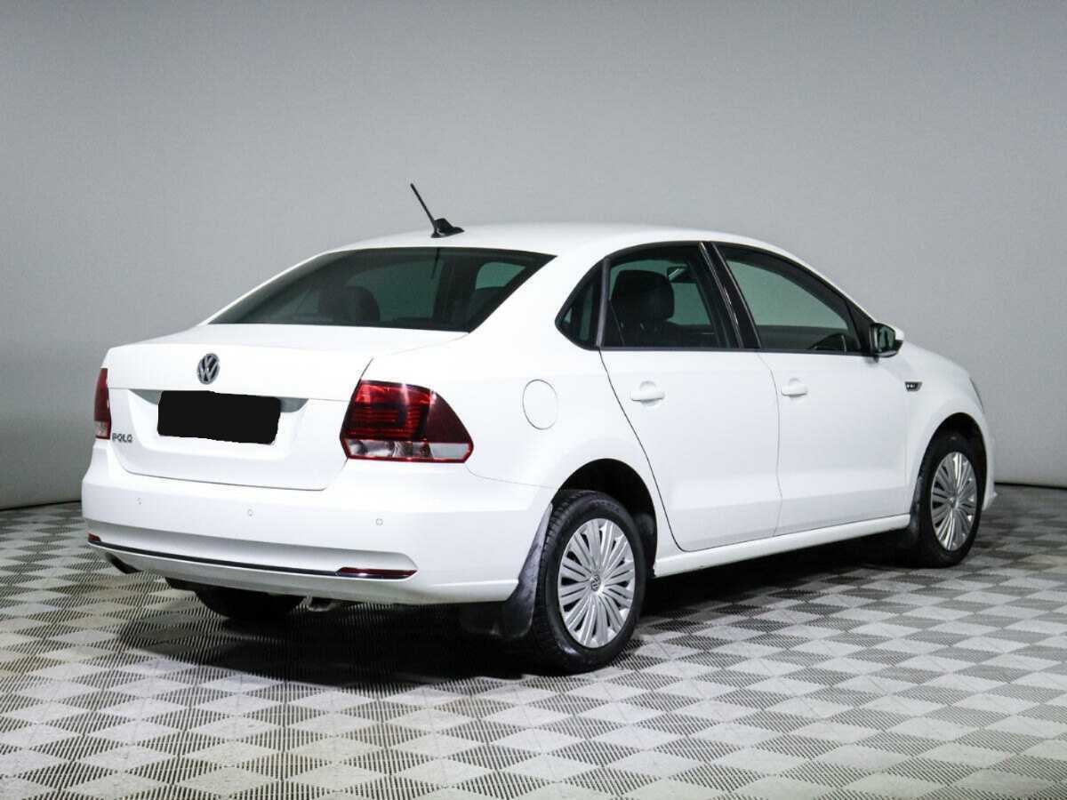 Volkswagen Polo с пробегом — 2018 год. Фото: #4