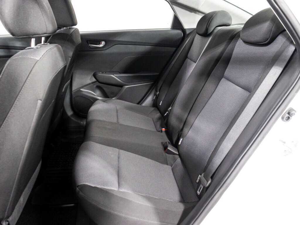 Hyundai Solaris с пробегом — 2021 год. Фото: #9