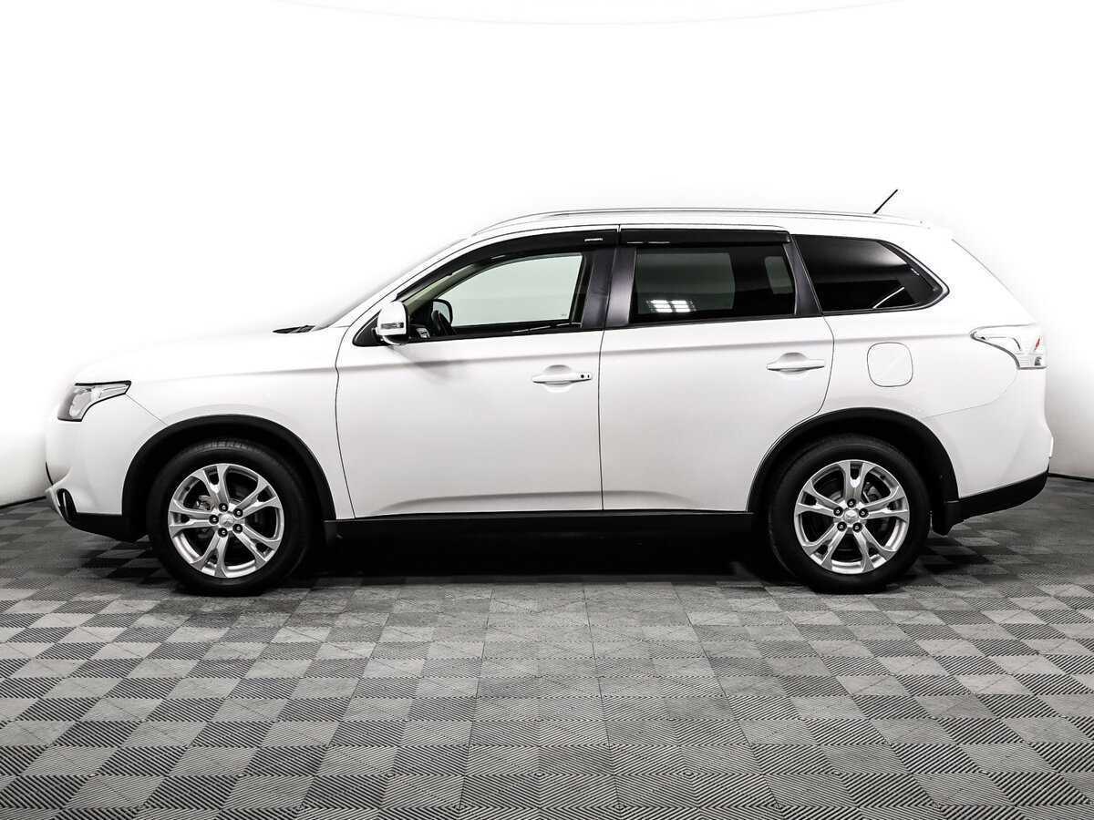 Mitsubishi Outlander с пробегом — 2014 год. Фото: #7