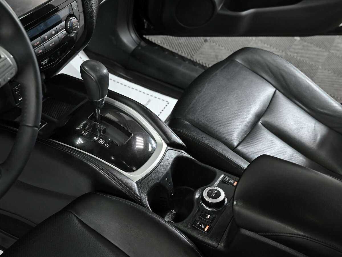 Nissan X-Trail с пробегом — 2015 год. Фото: #13