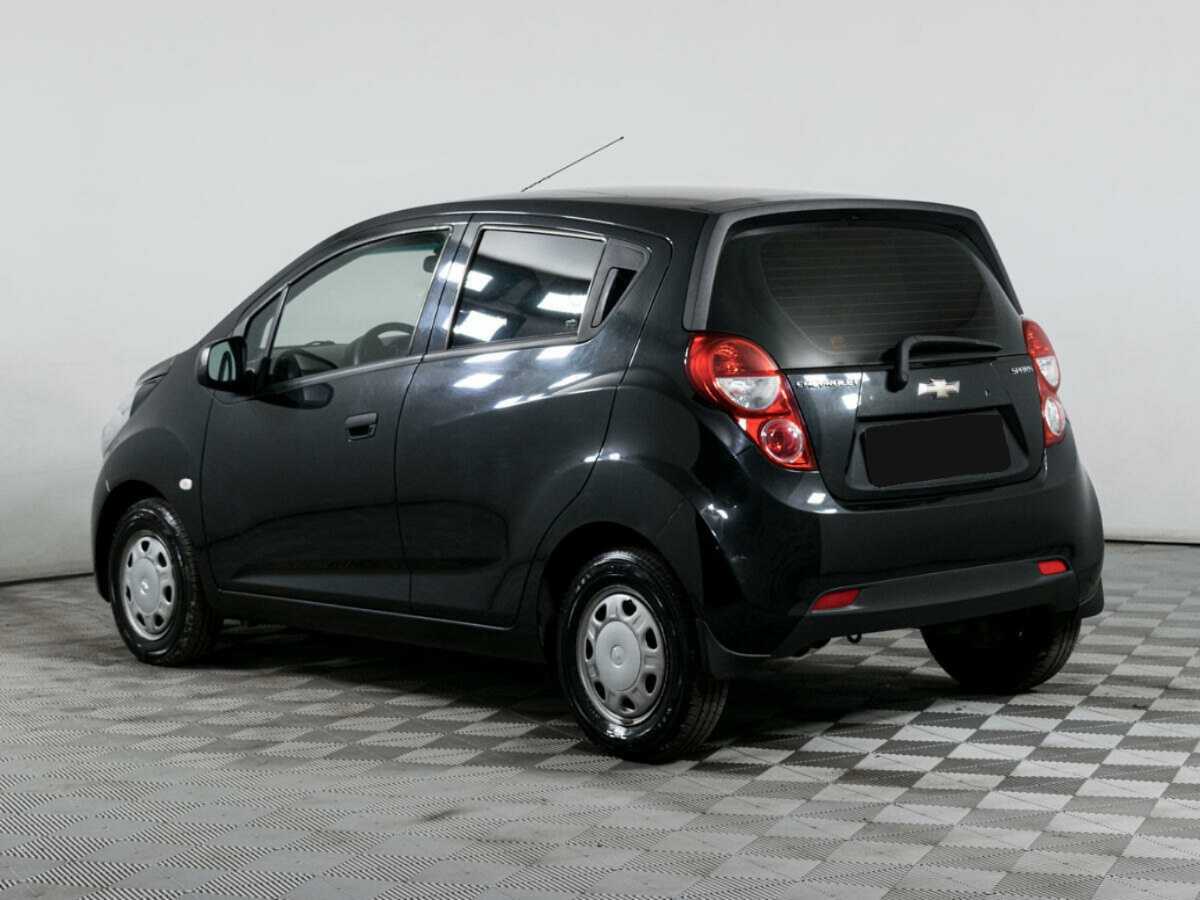 Chevrolet Spark с пробегом — 2013 год. Фото: #6