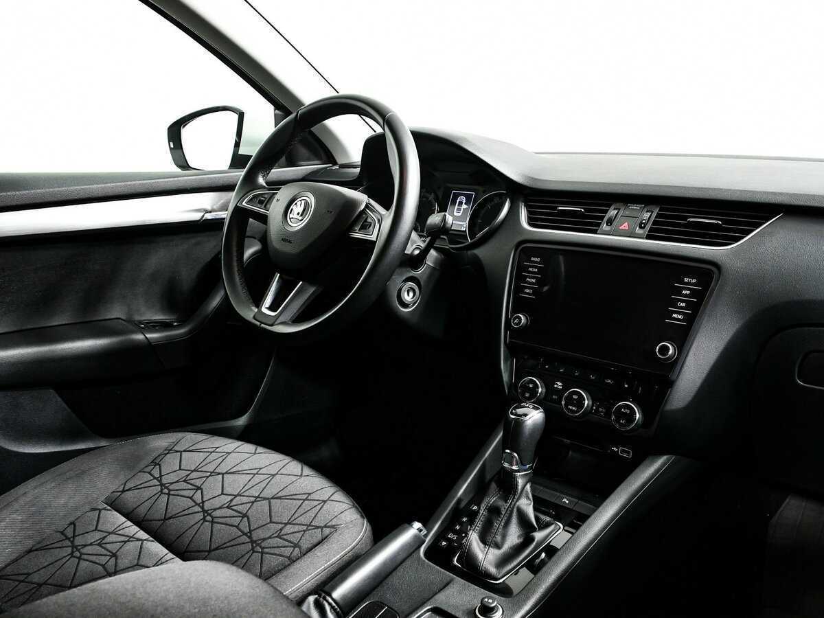 Skoda Octavia с пробегом — 2019 год. Фото: #6