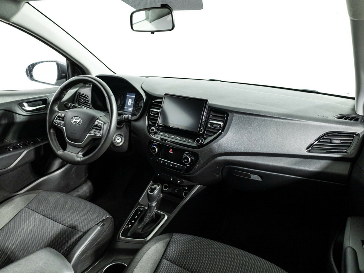 Hyundai Solaris с пробегом — 2021 год. Фото: #8