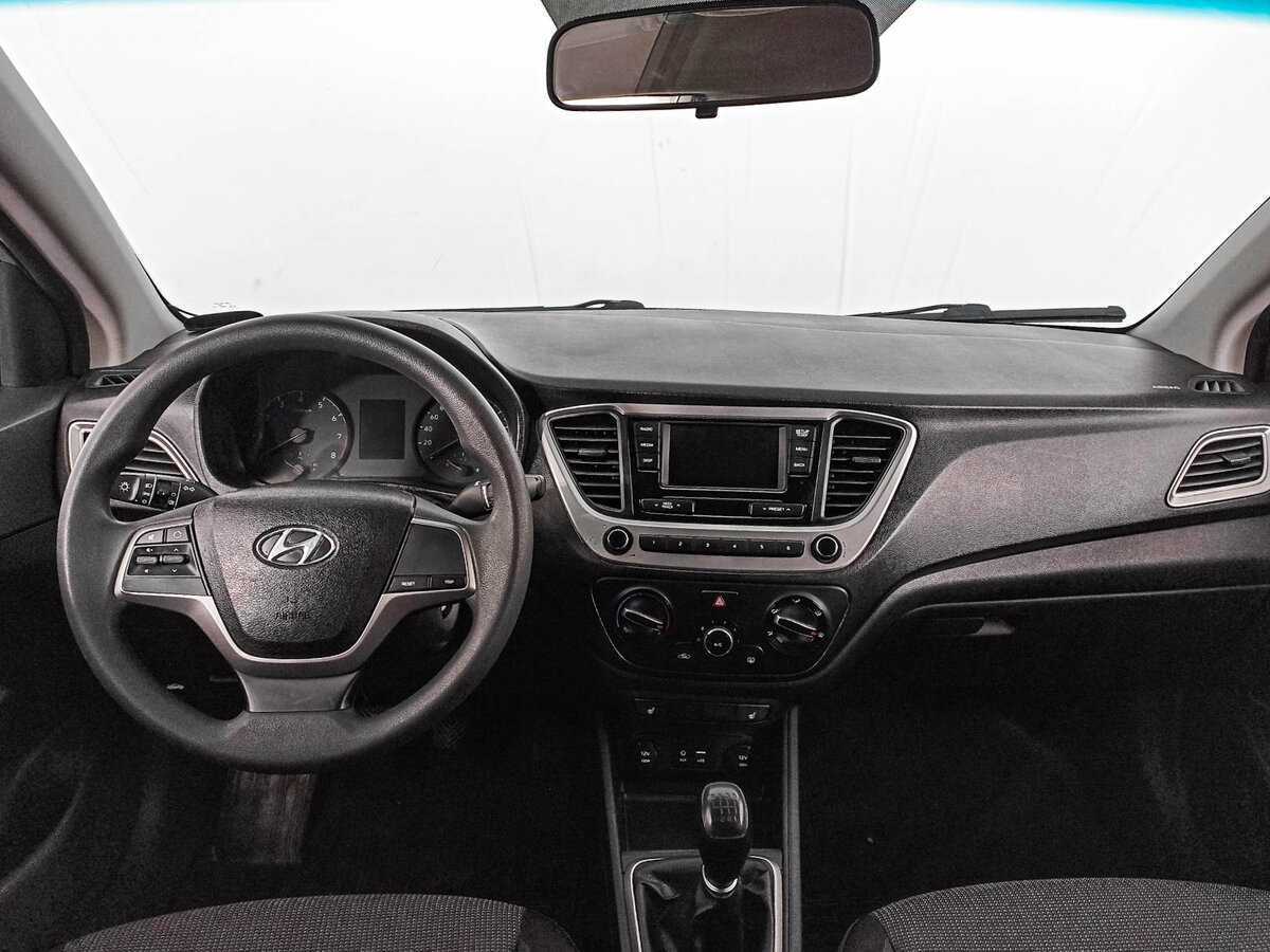 Hyundai Solaris с пробегом — 2018 год. Фото: #11