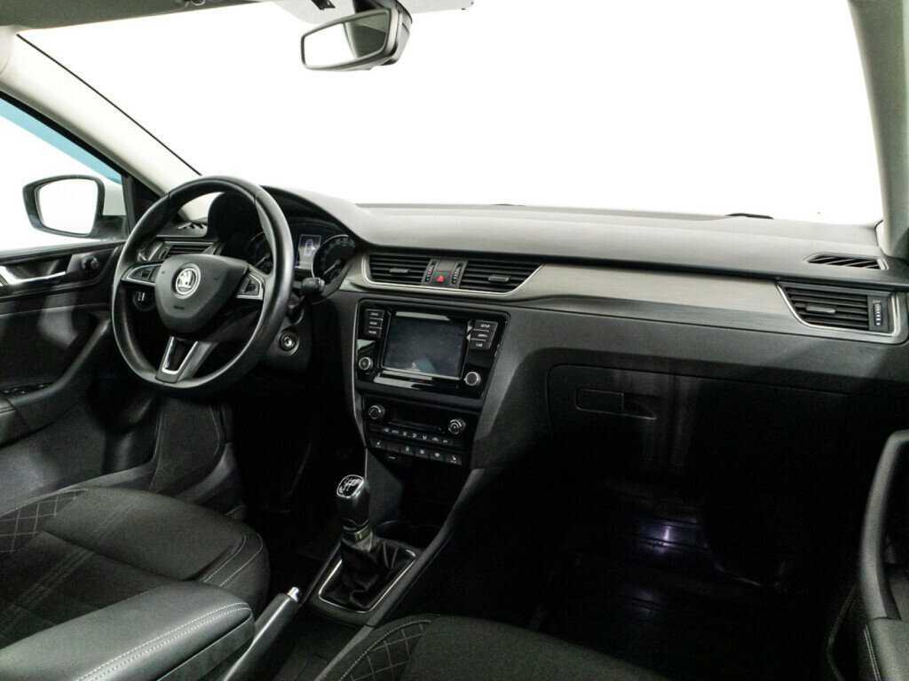 Skoda Rapid с пробегом — 2019 год. Фото: #8