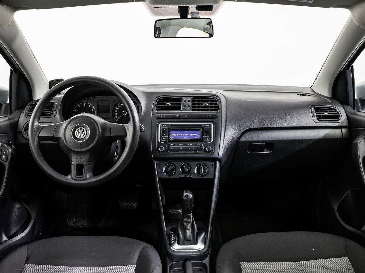 Volkswagen Polo с пробегом — 2014 год. Фото: #12