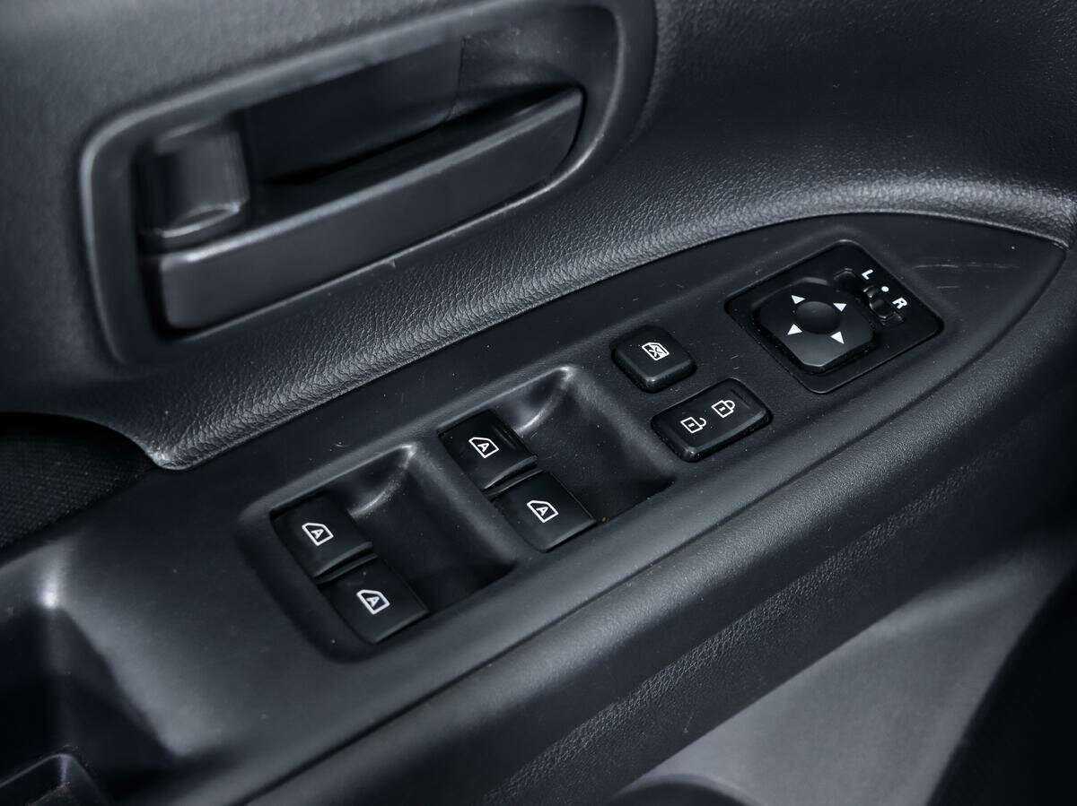 Mitsubishi Outlander с пробегом — 2019 год. Фото: #11