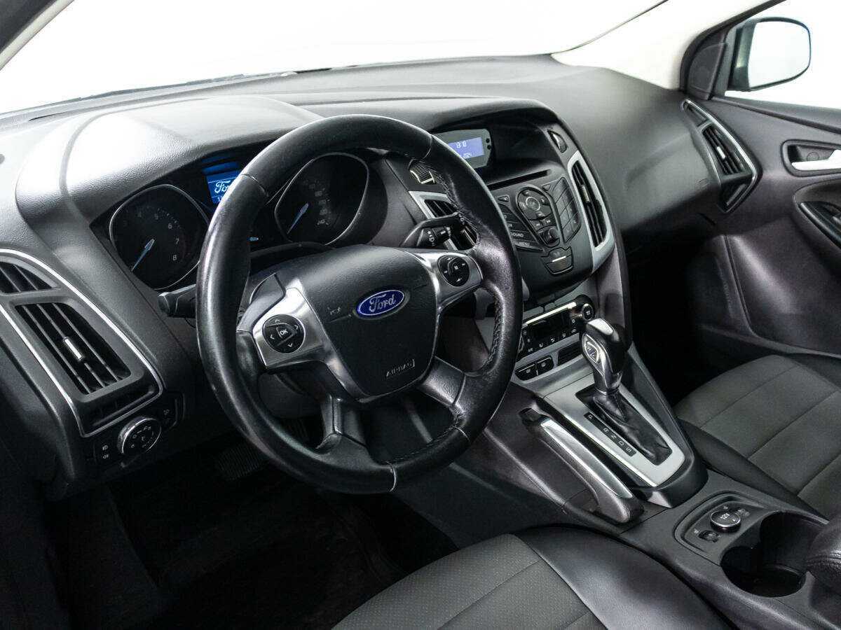 Ford Focus с пробегом — 2012 год. Фото: #10