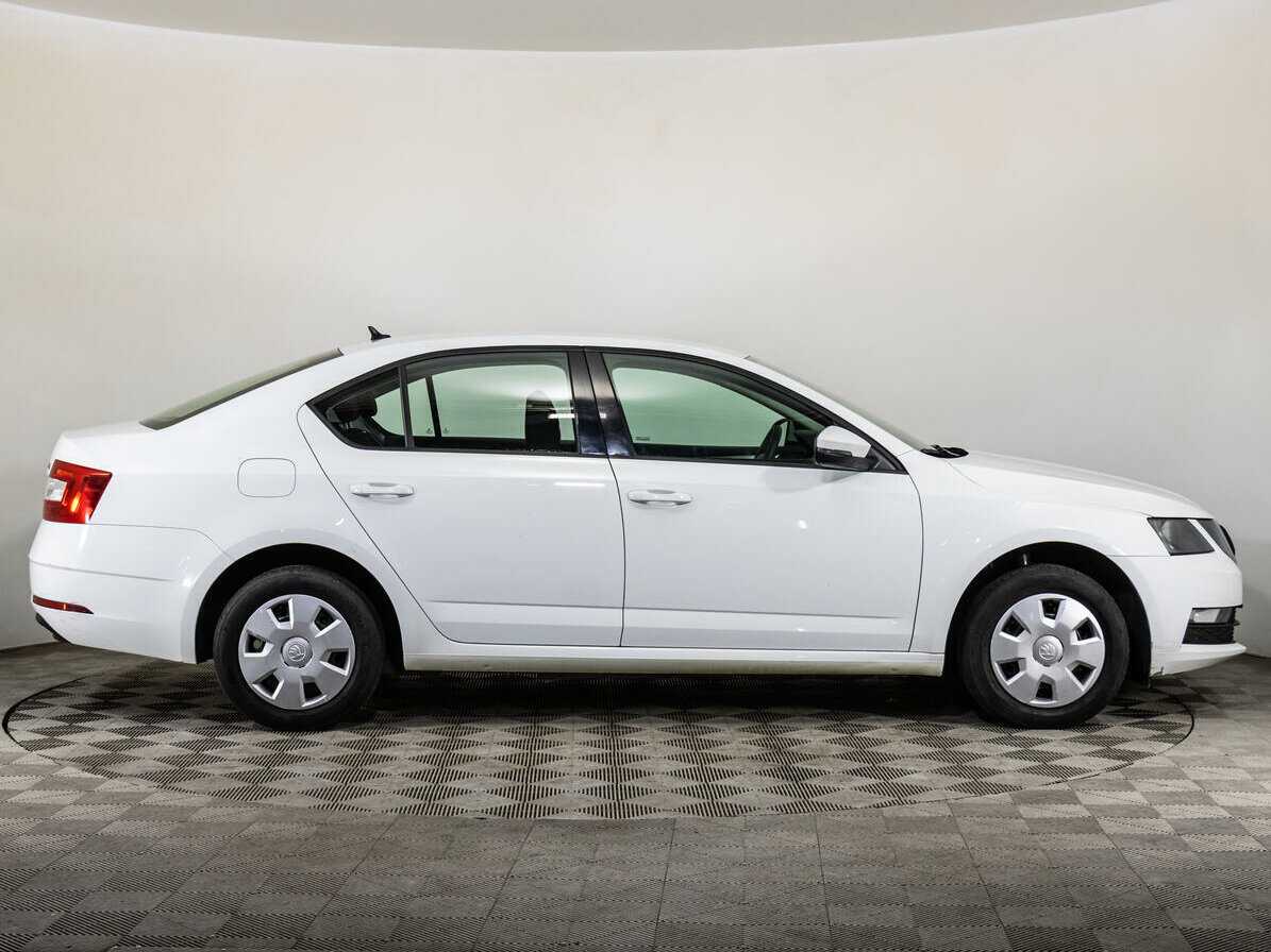 Skoda Octavia с пробегом — 2019 год. Фото: #3