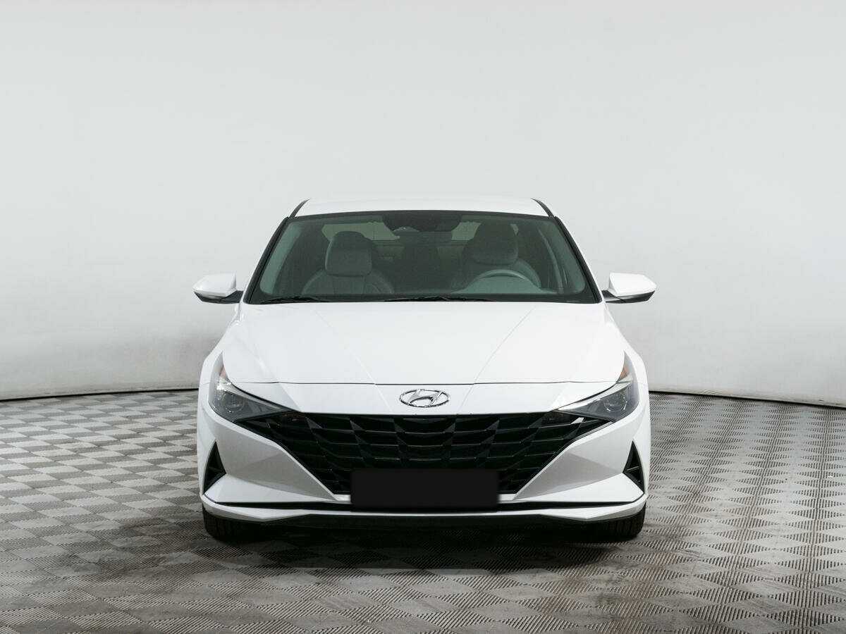 Hyundai Elantra с пробегом — 2021 год. Фото: #0