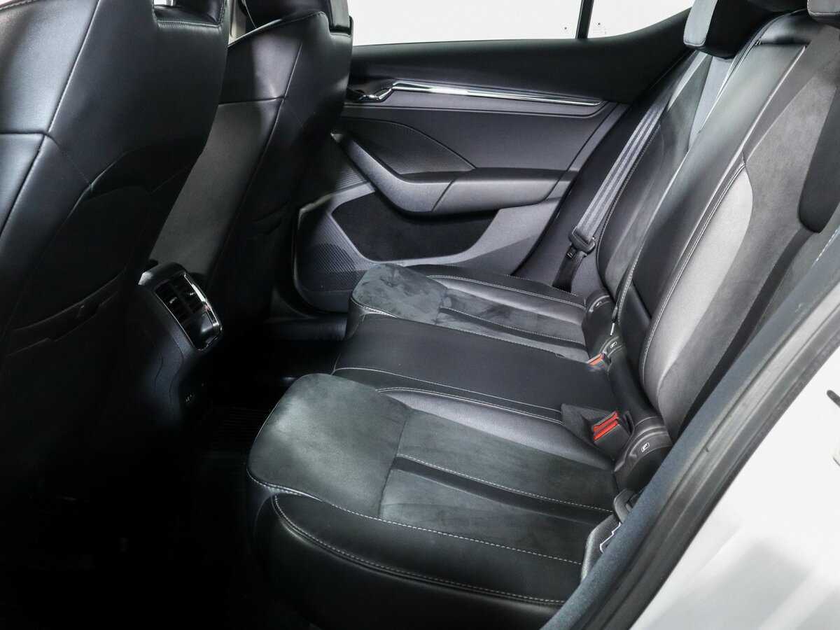 Skoda Octavia с пробегом — 2020 год. Фото: #9