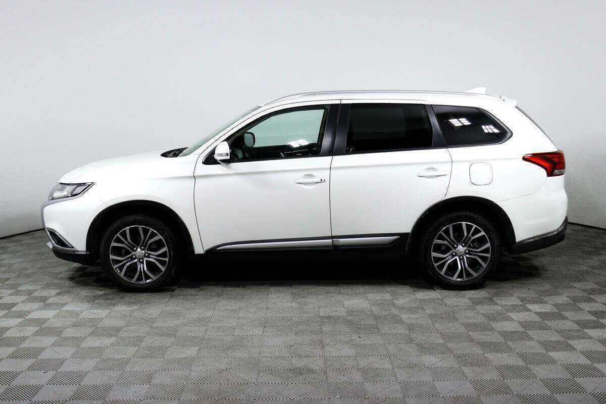 Mitsubishi Outlander с пробегом — 2018 год. Фото: #5