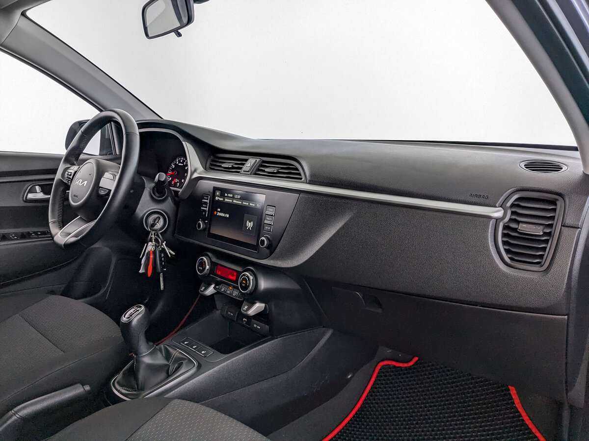 Kia Rio с пробегом — 2022 год. Фото: #10