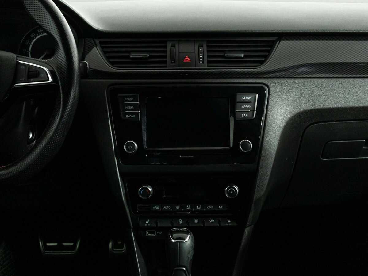 Skoda Rapid с пробегом — 2019 год. Фото: #13