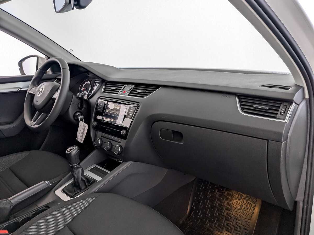 Skoda Octavia с пробегом — 2019 год. Фото: #8