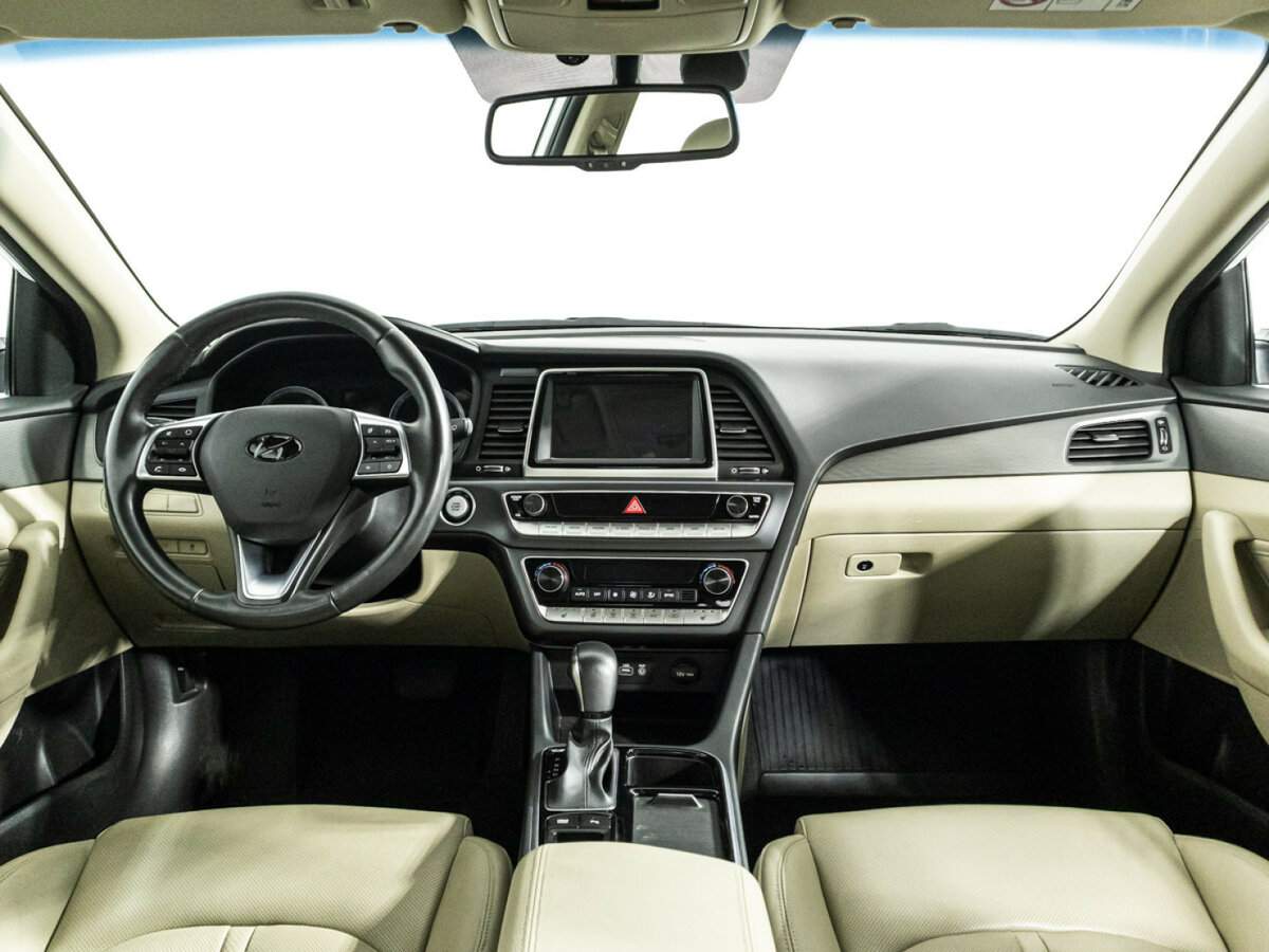 Hyundai Sonata с пробегом — 2017 год. Фото: #12