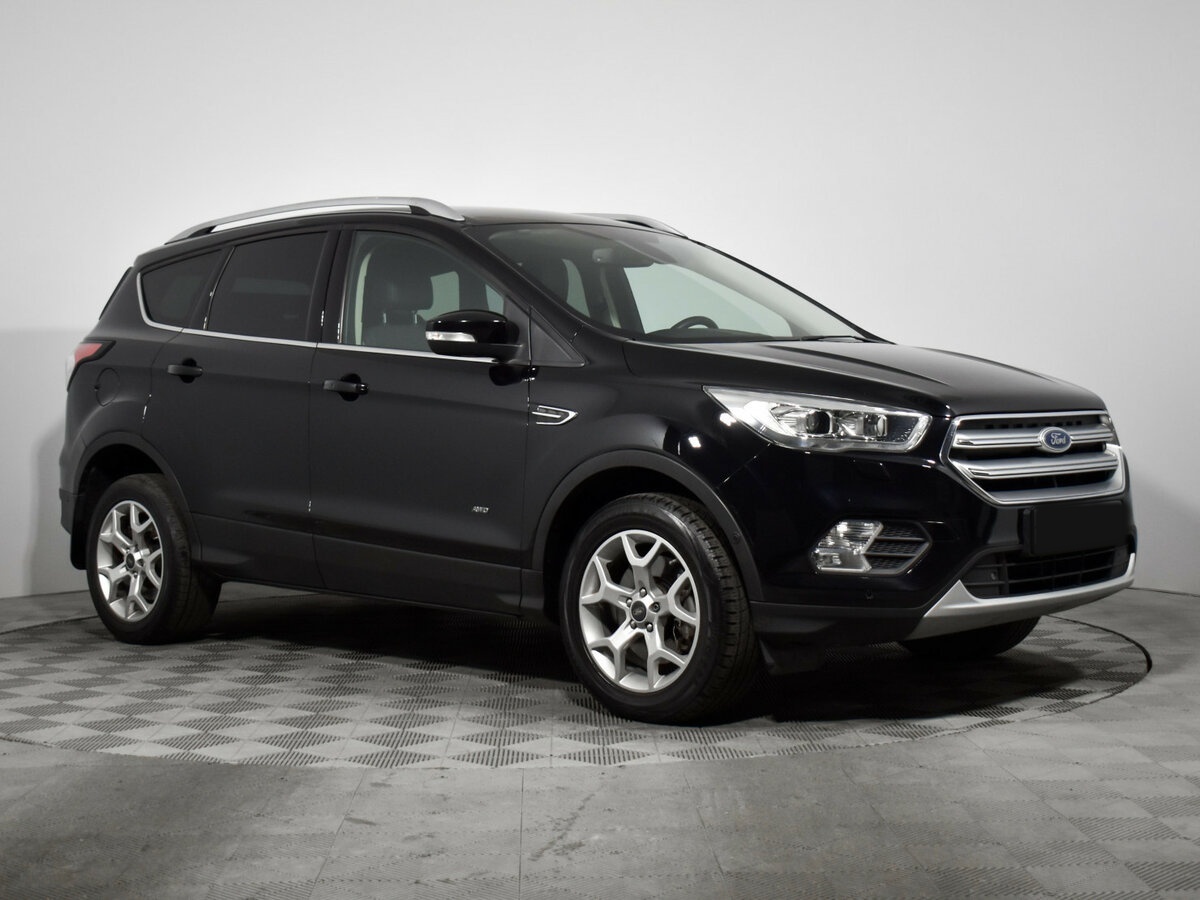 Ford Kuga с пробегом — 2017 год. Фото: #2