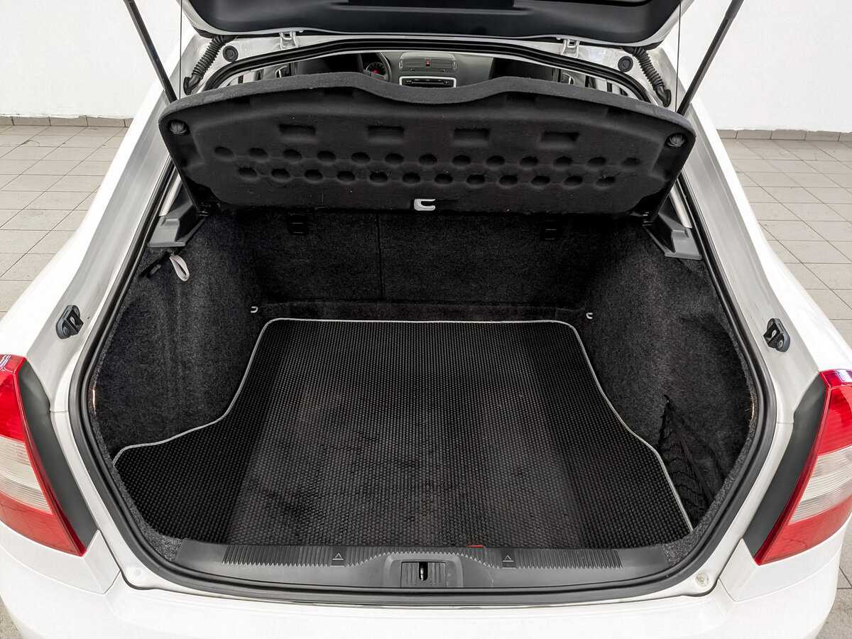 Skoda Octavia с пробегом — 2013 год. Фото: #9