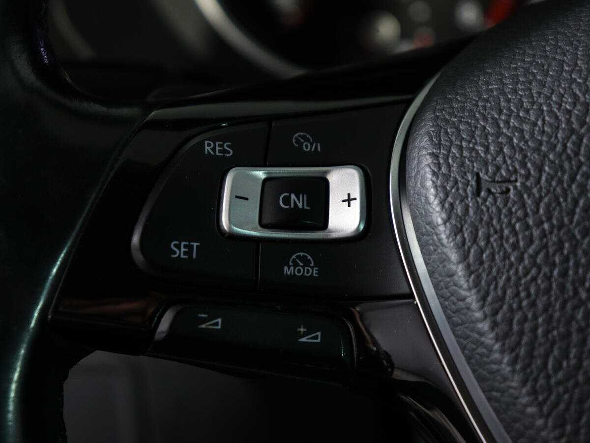 Volkswagen Tiguan с пробегом — 2017 год. Фото: #21