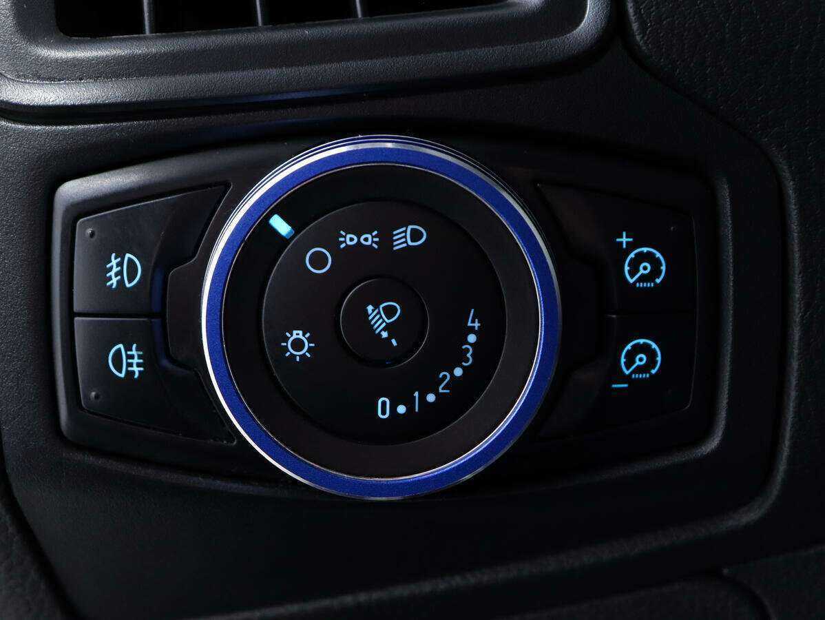 Ford Focus с пробегом — 2012 год. Фото: #14