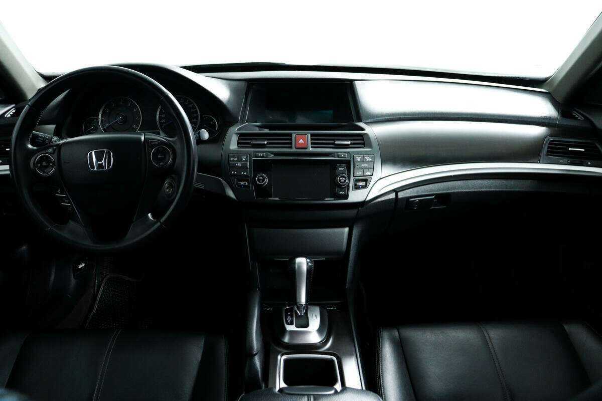 Honda Crosstour с пробегом — 2014 год. Фото: #10