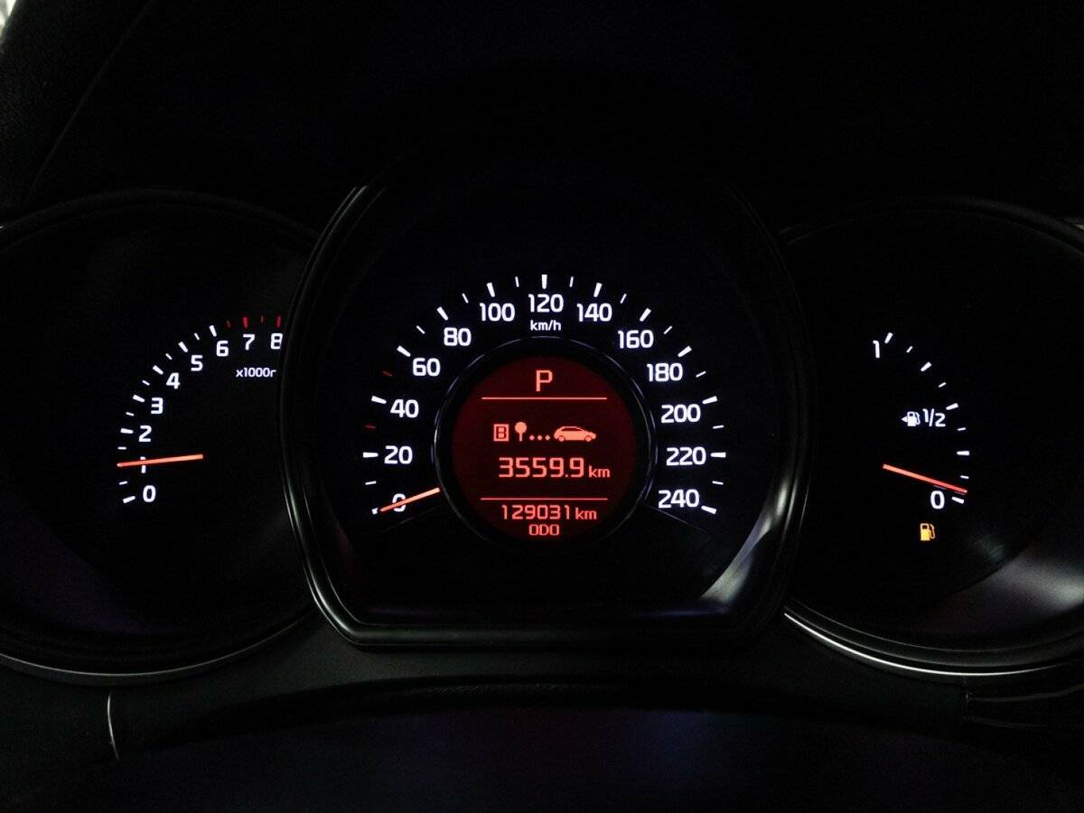 Kia Ceed с пробегом — 2015 год. Фото: #11